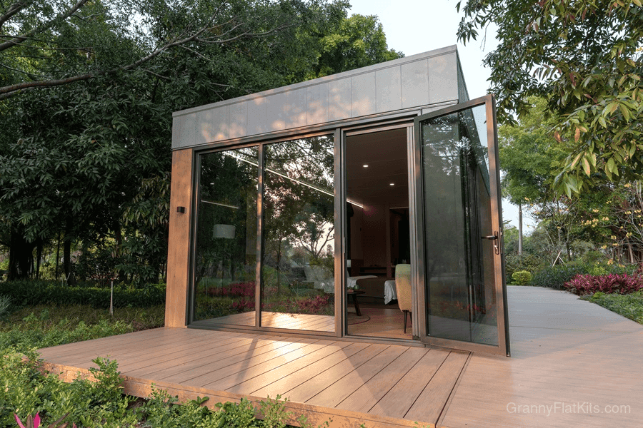 Single-module granny flat side view with aluminum panels