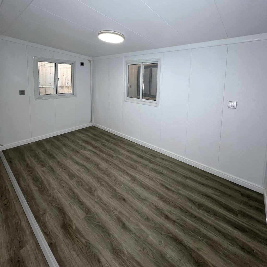 40FT Lounge Area Wide