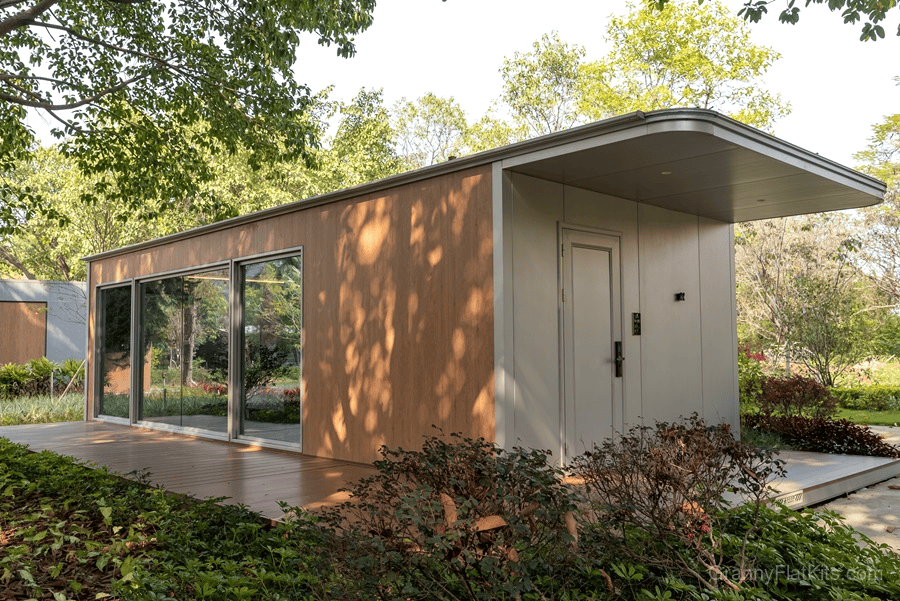 Modular granny flat D-variant showing privacy panel design